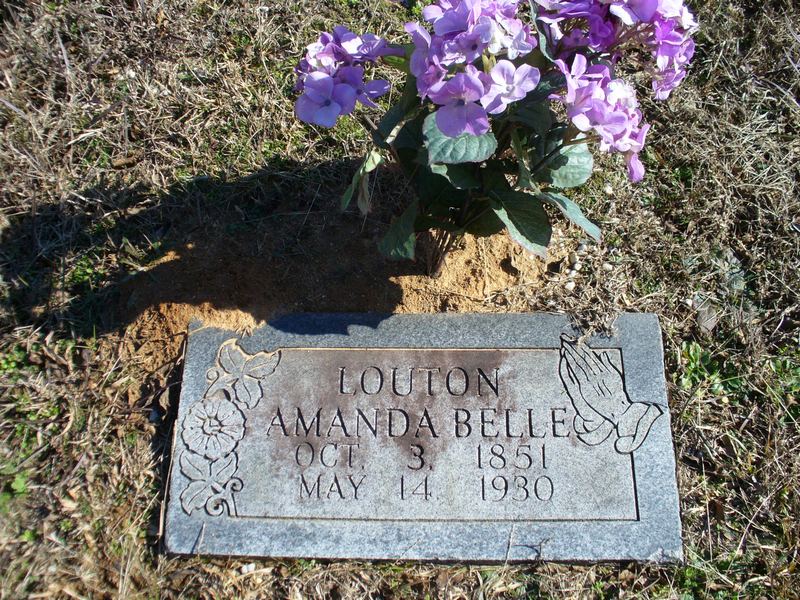 Amanda Bell Skeen Louton's Grave Stone